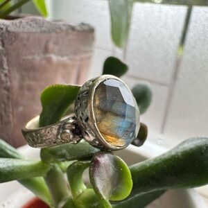 Labradorite ring